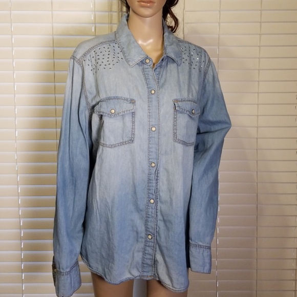 Seven7 Tops - Seven7Luxe Studded Denim Snap Shirt 18/20